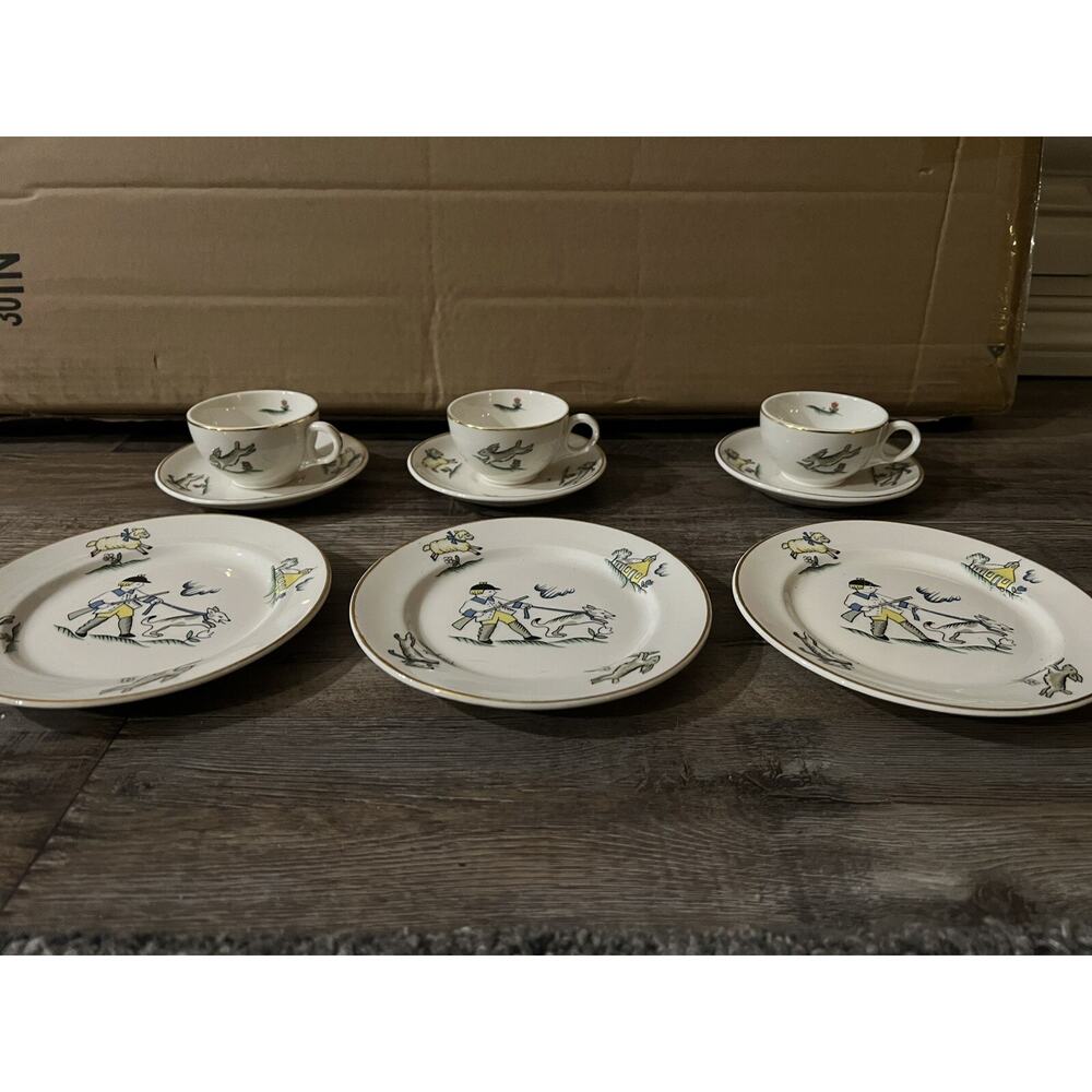 12 Pieces of Vintage Warwick 1944 Nursery Rhyme China